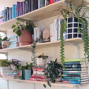 RIDGED CYLINDER POT TERRA CLAY | PLANTER