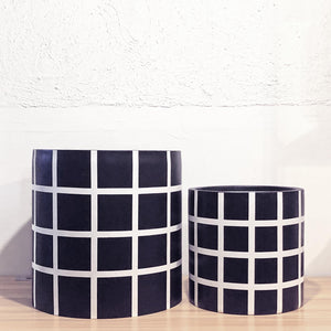 GRID CYLINDER POT BLACK | PLANTER
