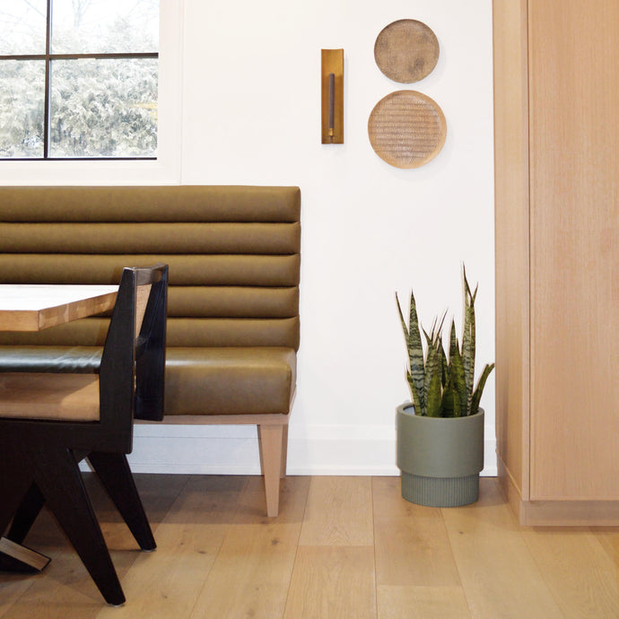 FLUTED BASE PEDESTAL POT | PLANTER