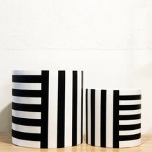 STRIPED CYLINDER POT BLACK | PLANTER